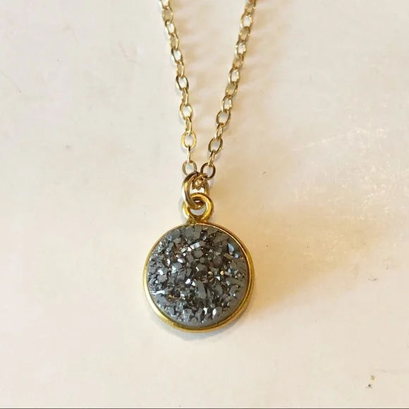 16 inch dainty gray druzy necklace with extender. - Picture 1 of 9